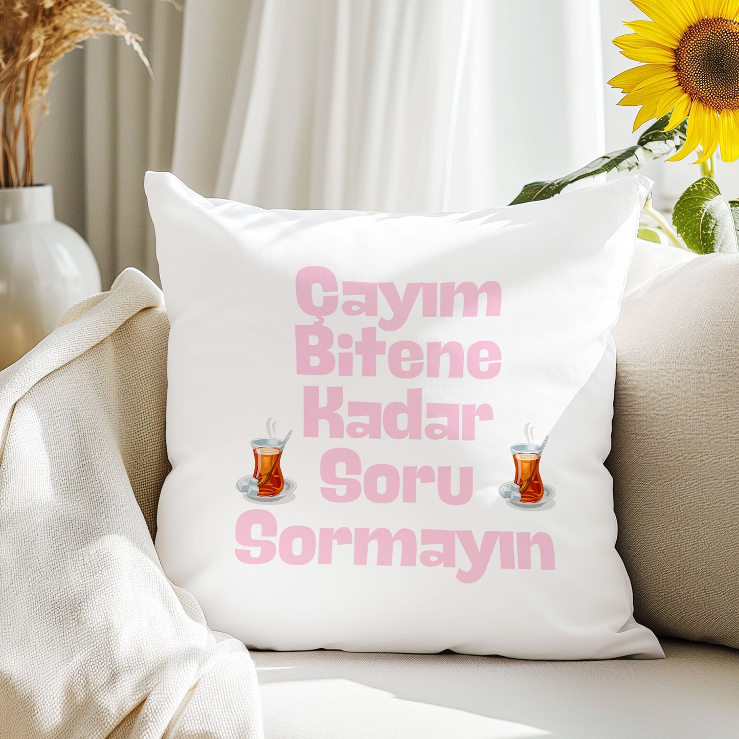 çayim-bitene-kadar-soru-sormayin-baskili-komik-hediyelik-elyaf-saten-dekoratif-yastik