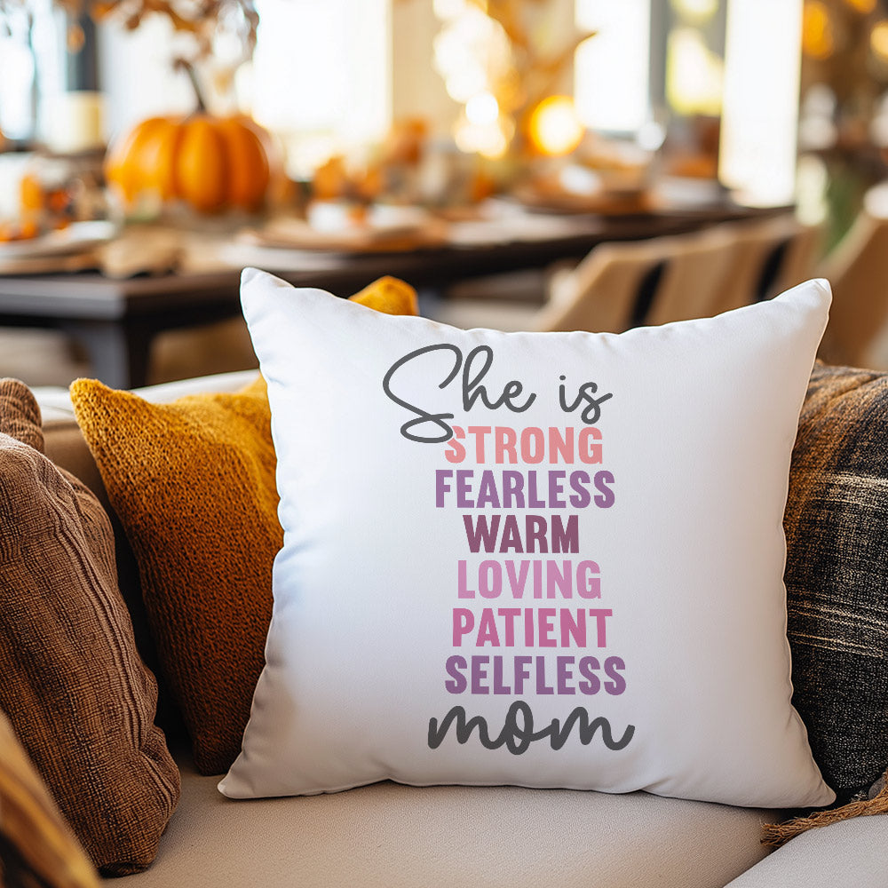 she-ıs-strong-fearless-mom-no:2-baskili-anneler-gunu-hediyelik-elyaf-dolgulu-saten-dekoratif-yastik