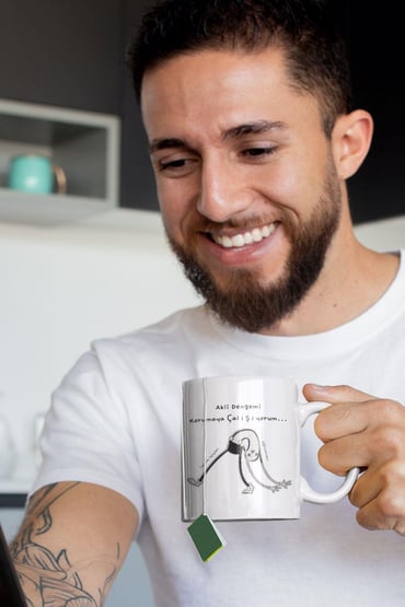 Akli Dengemi Korumaya Çalışıyorum-iyiyim Ben Baskılı Eğlenceli Hediyelik Kupa Bardak