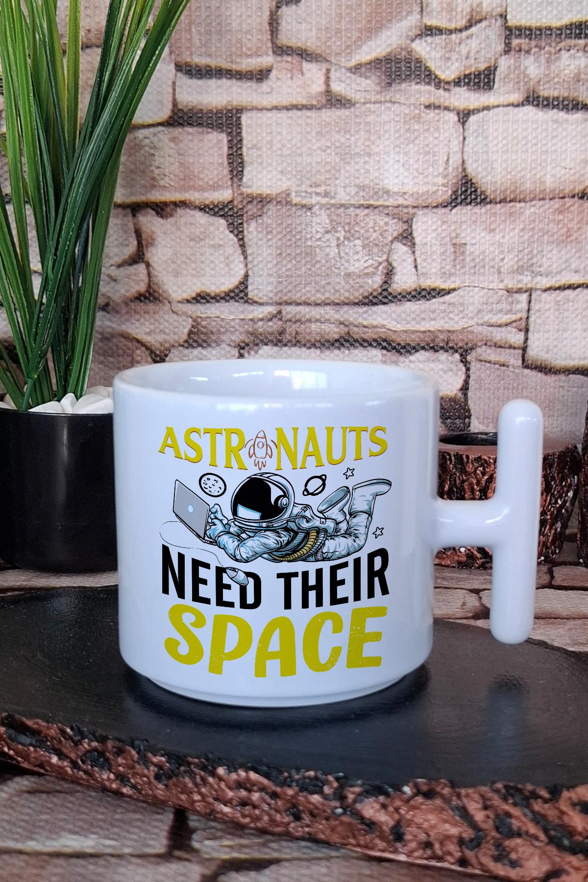 Astronauts Need Space 2 Baskılı Komik Astronot Uzay Sözü Hediye T Kulplu Latte Fincanı Kupa Bardak
