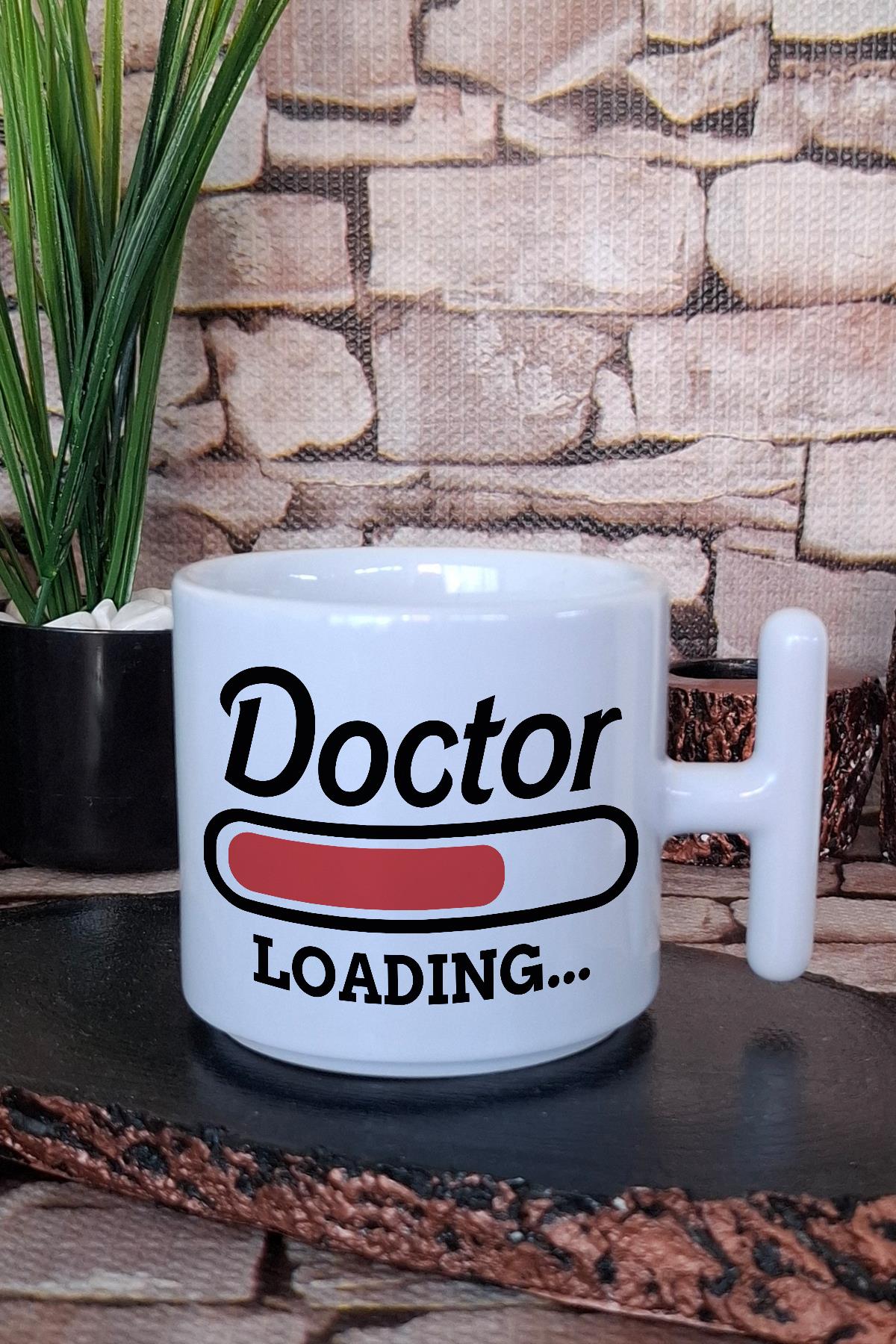 Doctor Loading Tıp Bayramı Doktora Baskılı Hediye Tıp Öğrencisi T Kulplu Latte Fincanı Kupa Bardak