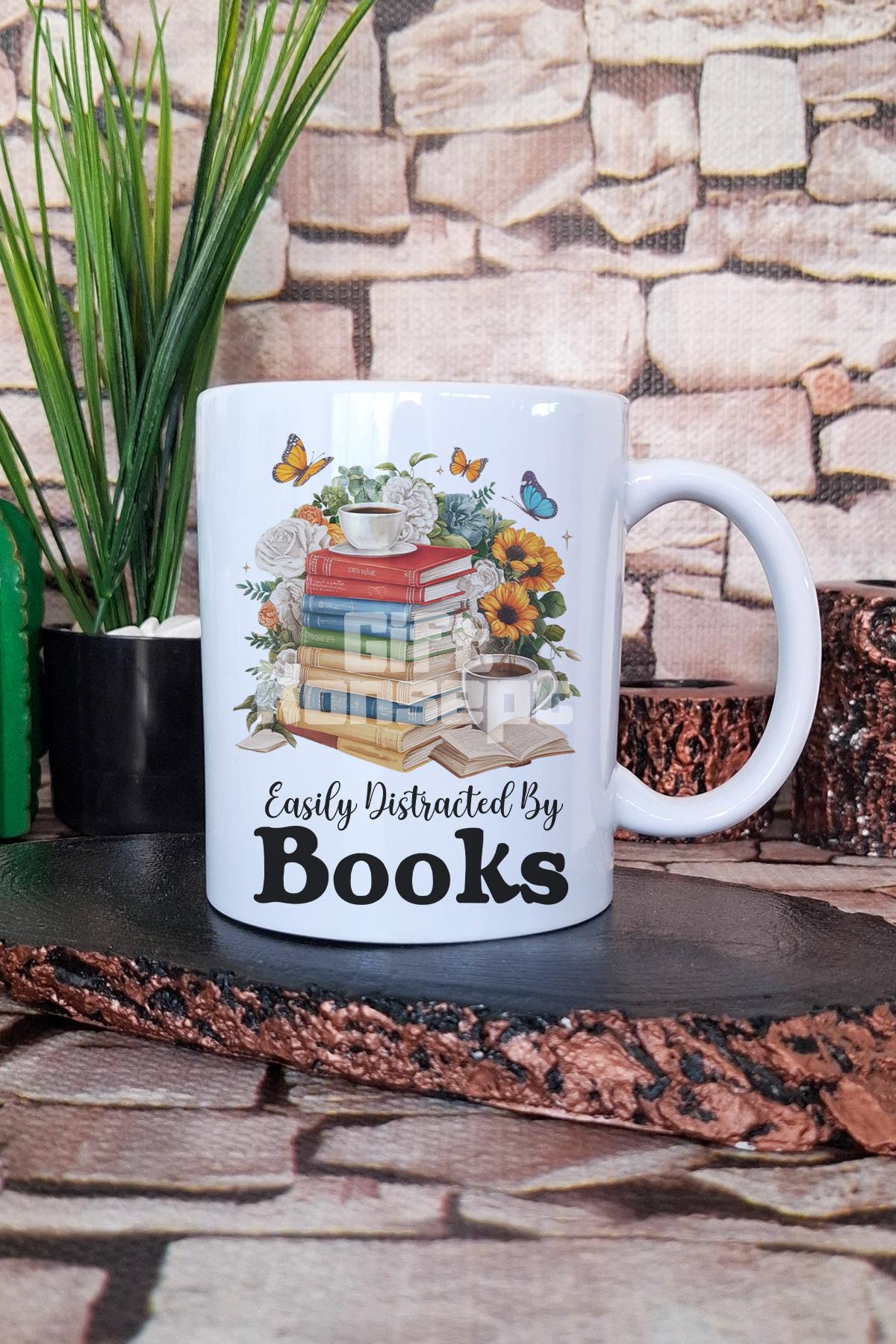 Easy Distracted By Books Temalı Kitap Sever Odak Sorunu Hediye Baskılı Kupa Bardak