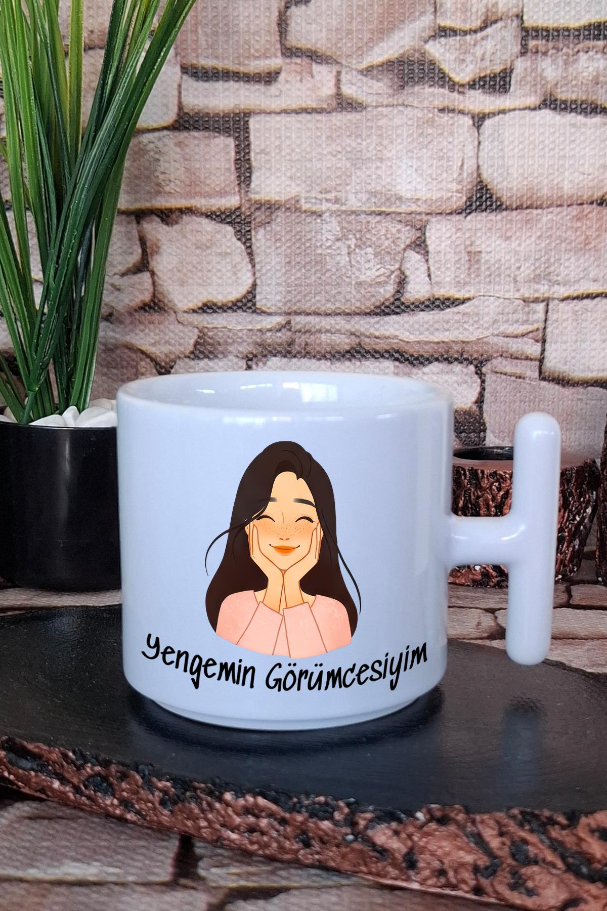 Görümcemin Yengesiyim Baskılı Hediyelik T Kulplu Latte Fincanı Kupa Bardak