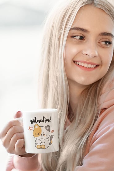 Gülmedim-Sevimli Kedi Baskılı Hediyelik Eğlenceli Komik Beyaz Kupa Bardak