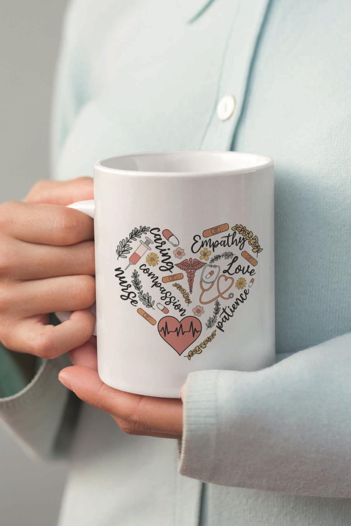 Hemşire Kalp Desenli Hediyelik Baskılı Kupa Bardak