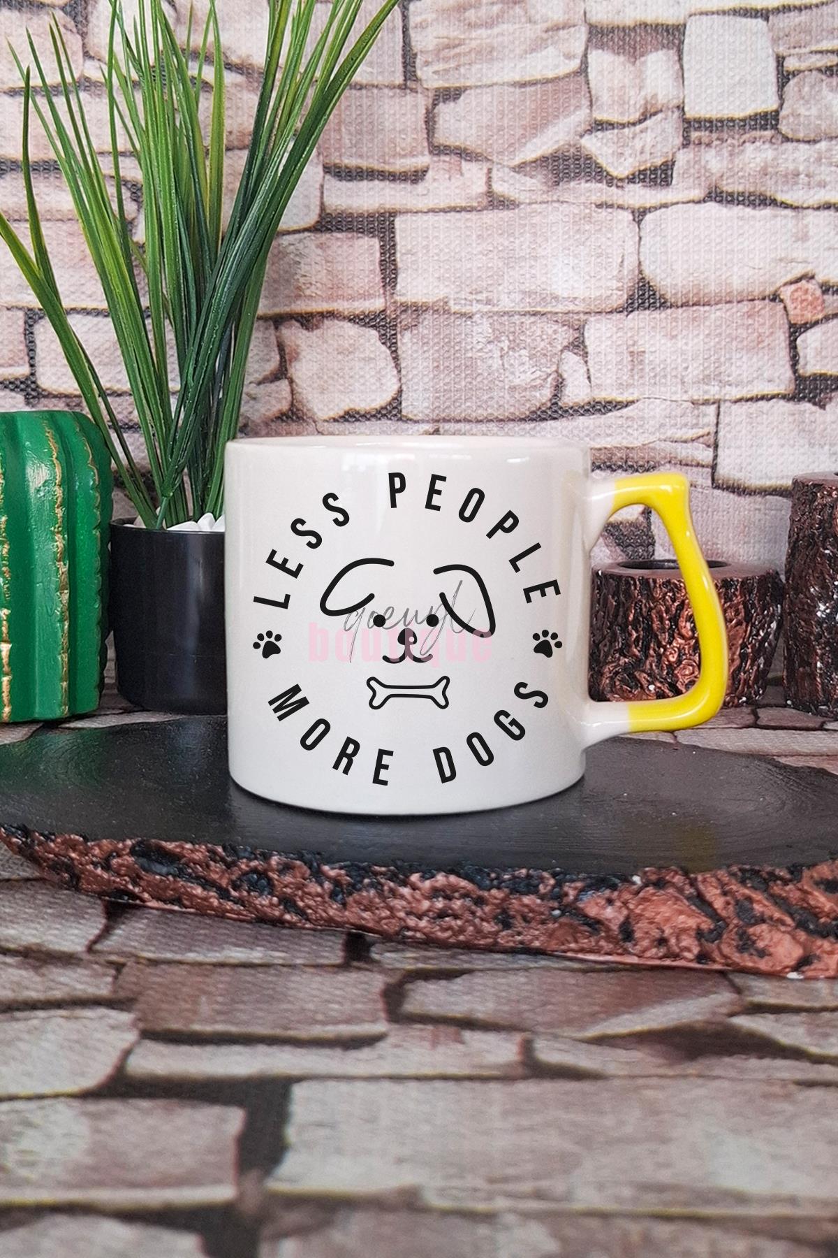 Less People More Dogs Yazılı Köpeksever Mottosu İnsan İlişkisi Hediyelik Kulplu Kupa Bardak