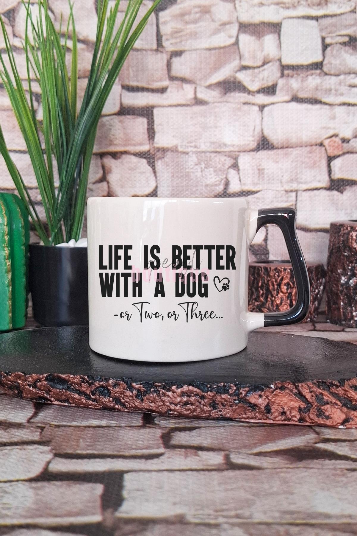 Life With Dogs Baskılı Köpeklerle Hayat Teması Köpeksever Hediyelik Kulplu Kupa Bardak