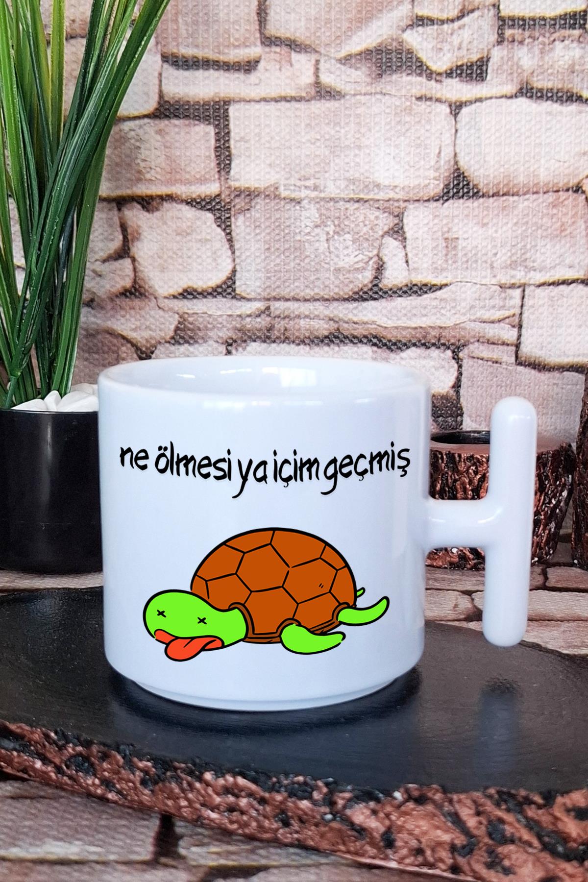 Ne Ölmesi Ya İçim Geçmiş-Kaplumbağa Baskılı Komik Hediyelik T Kulplu Latte Fincanı Kupa Bardak