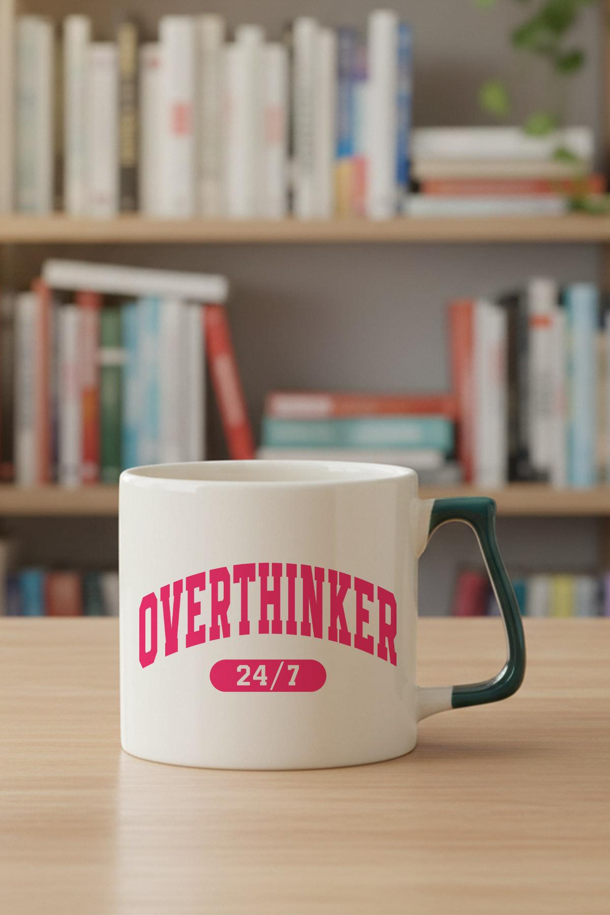 Overthinker 7/24 Baskılı Yeşil D Kulplu Kupa Bardak