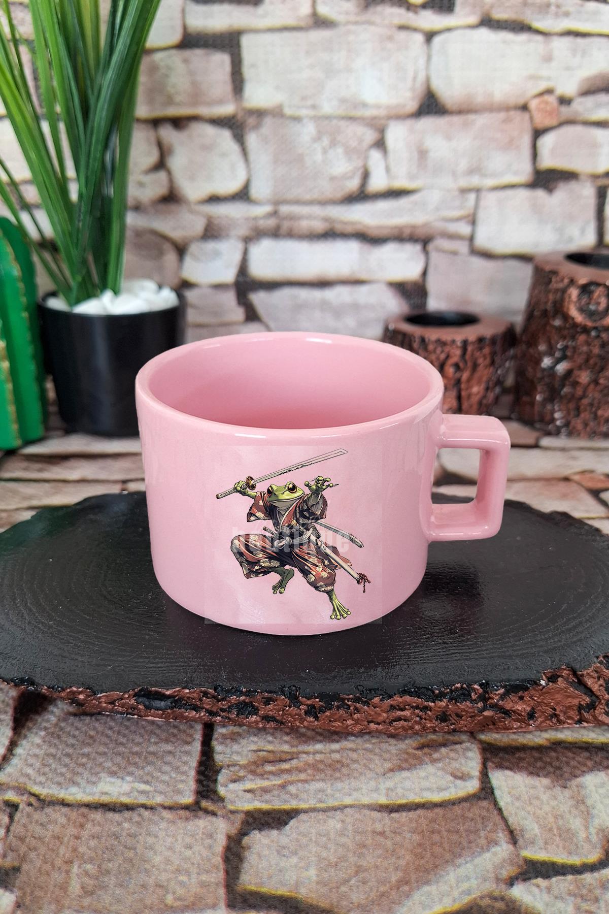 Samuray Kurbağa Baskılı Japon Sanatı Anime Manga İlhamı Kare Kulplu Fincan Mavi Kupa Bardak