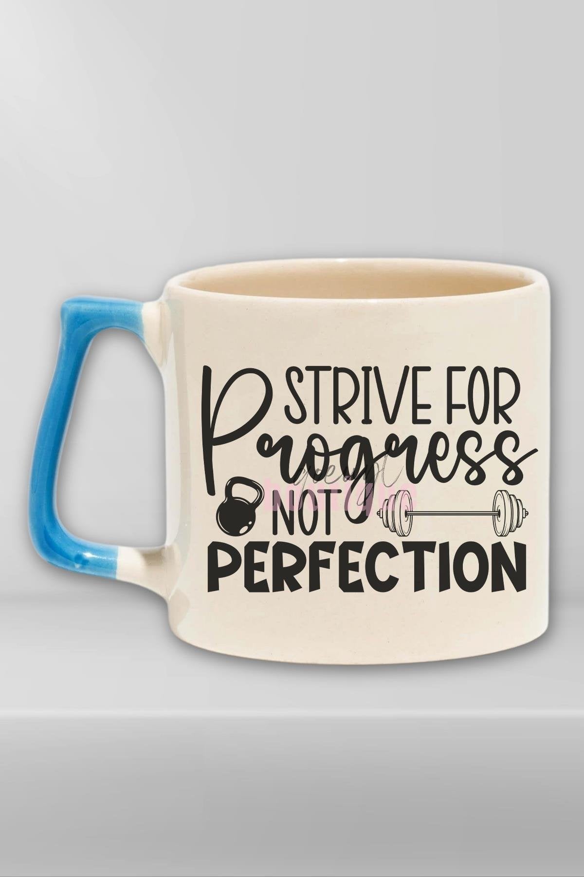 Strive For Progress Yazılı Gym Spor Gelişim Fitness Hedefi Hediyelik Kulplu Kupa Bardak