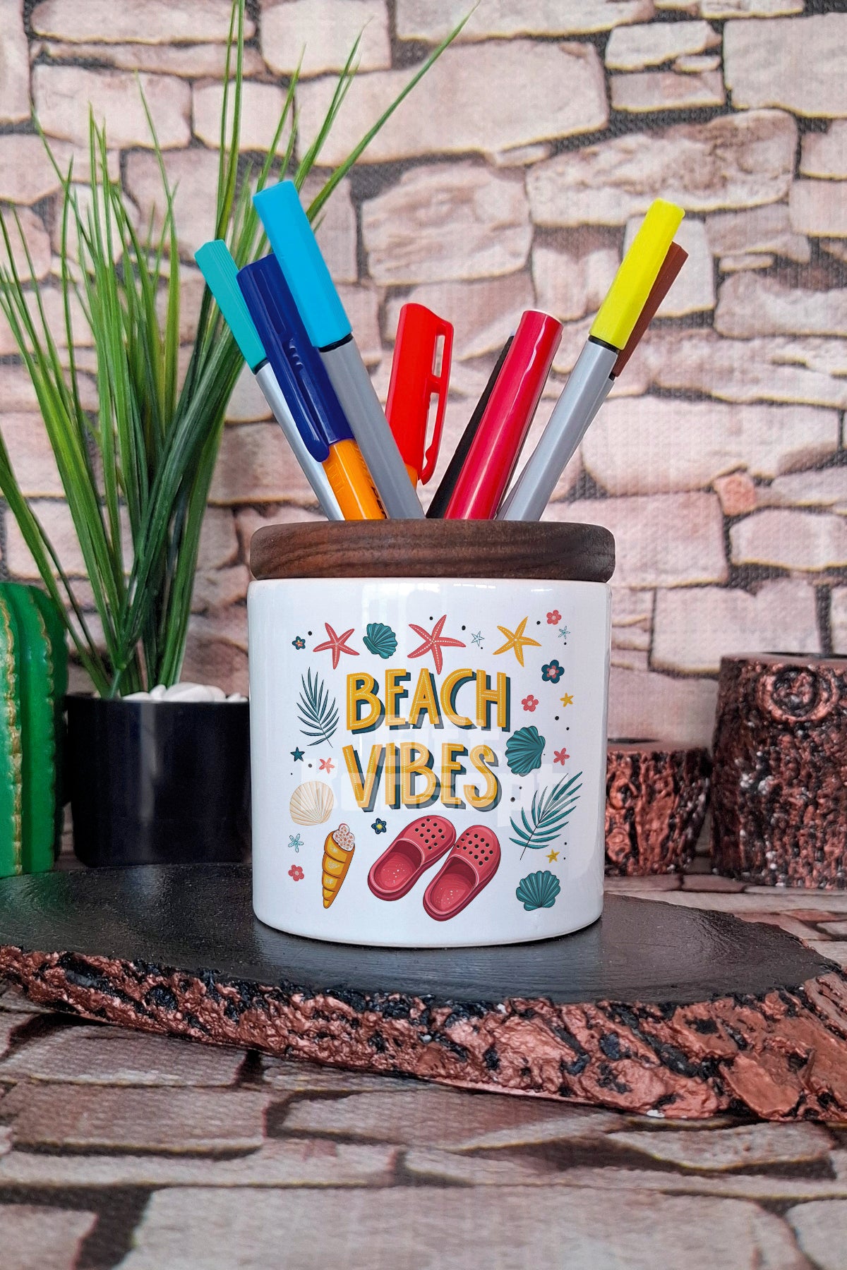 Beach Vibes Sahil Kum Terlik tasarımlı seramik kalemlik