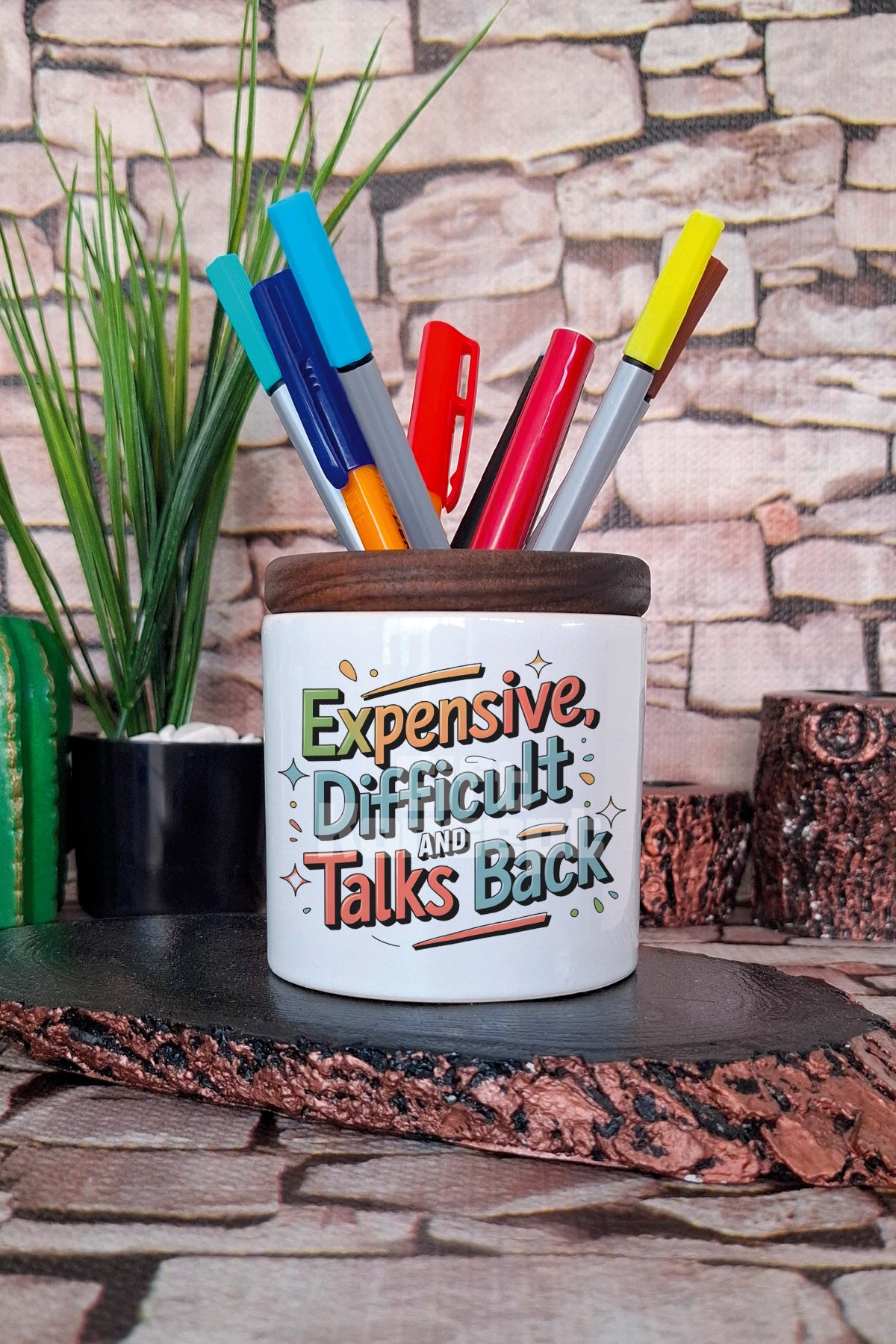 Expensive Difficult And Talks tasarımlı seramik kalemlik