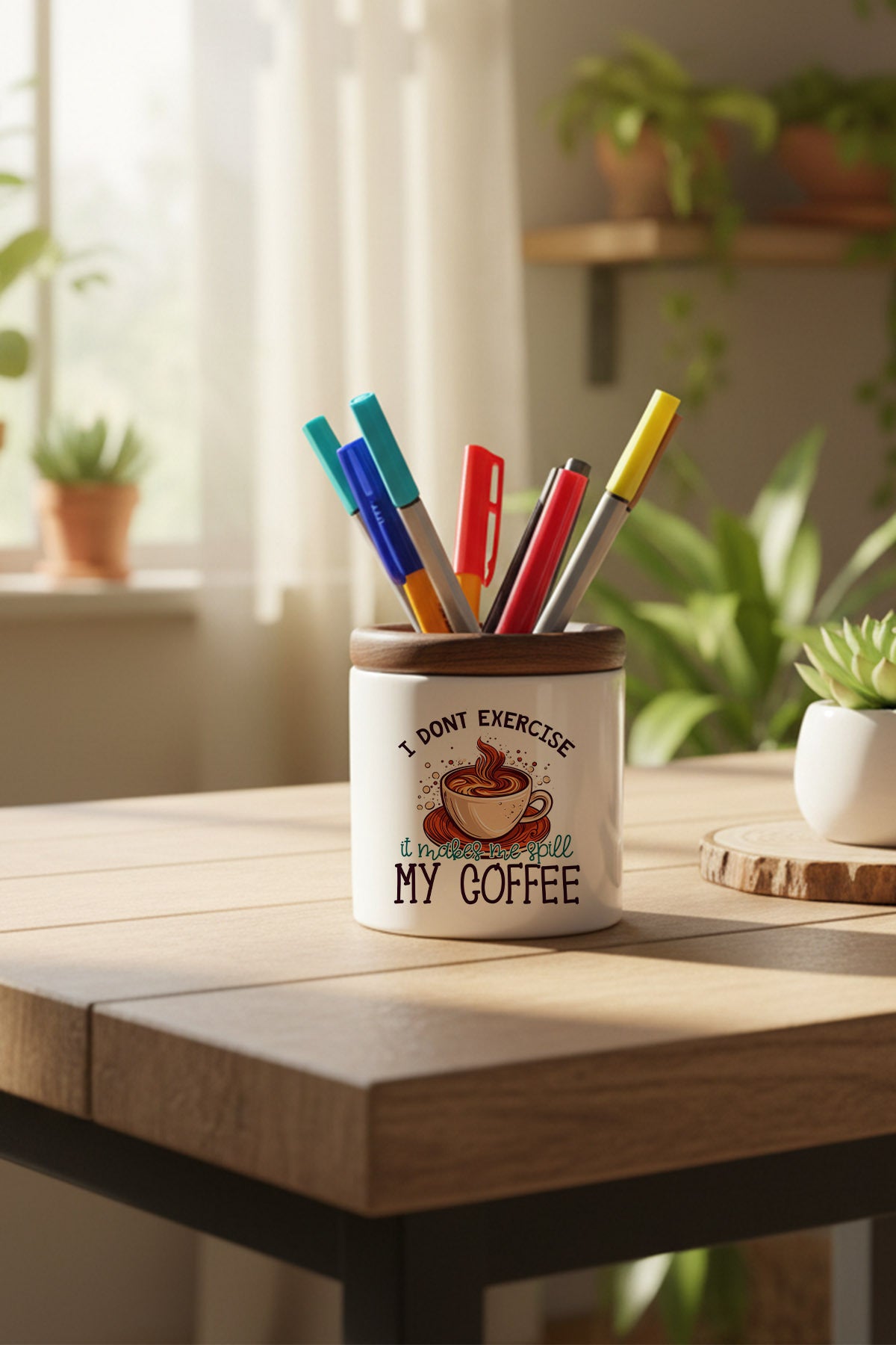 I Dont Exercise It Makes Me Spill My Coffee tasarımlı seramik kalemlik