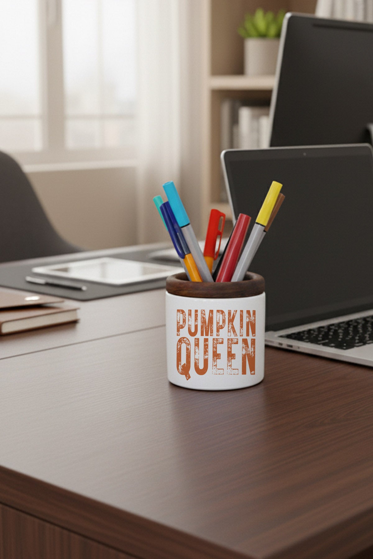 Pumpkin Queen Sonbahar Teması tasarımlı seramik kalemlik