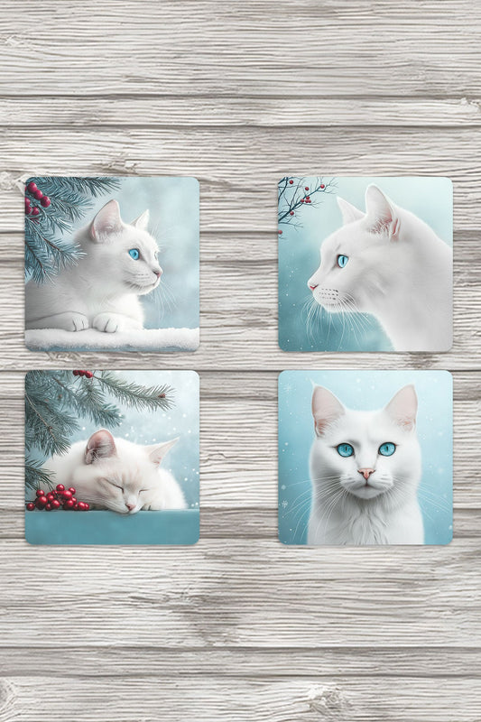 Beyaz Kedi Kış Temalı Baskılı 4'lü Set Dekoratif Ahşap Kare Bardak Altlığı