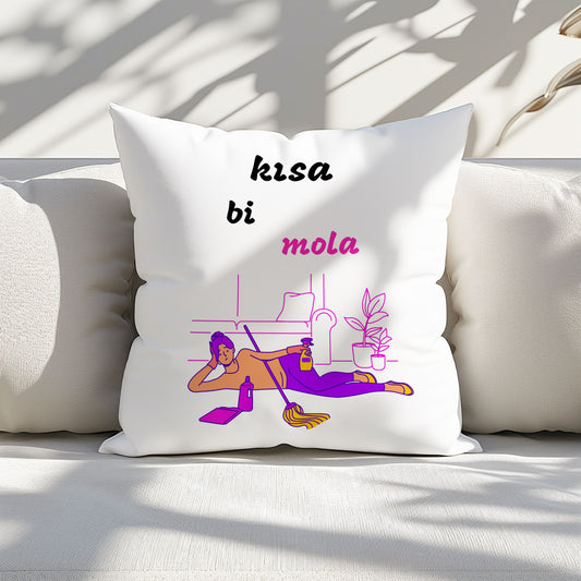 kisa-bi-mola-baskili-komik-hediyelik-elyaf-dolgulu-saten-dekoratif-yastik