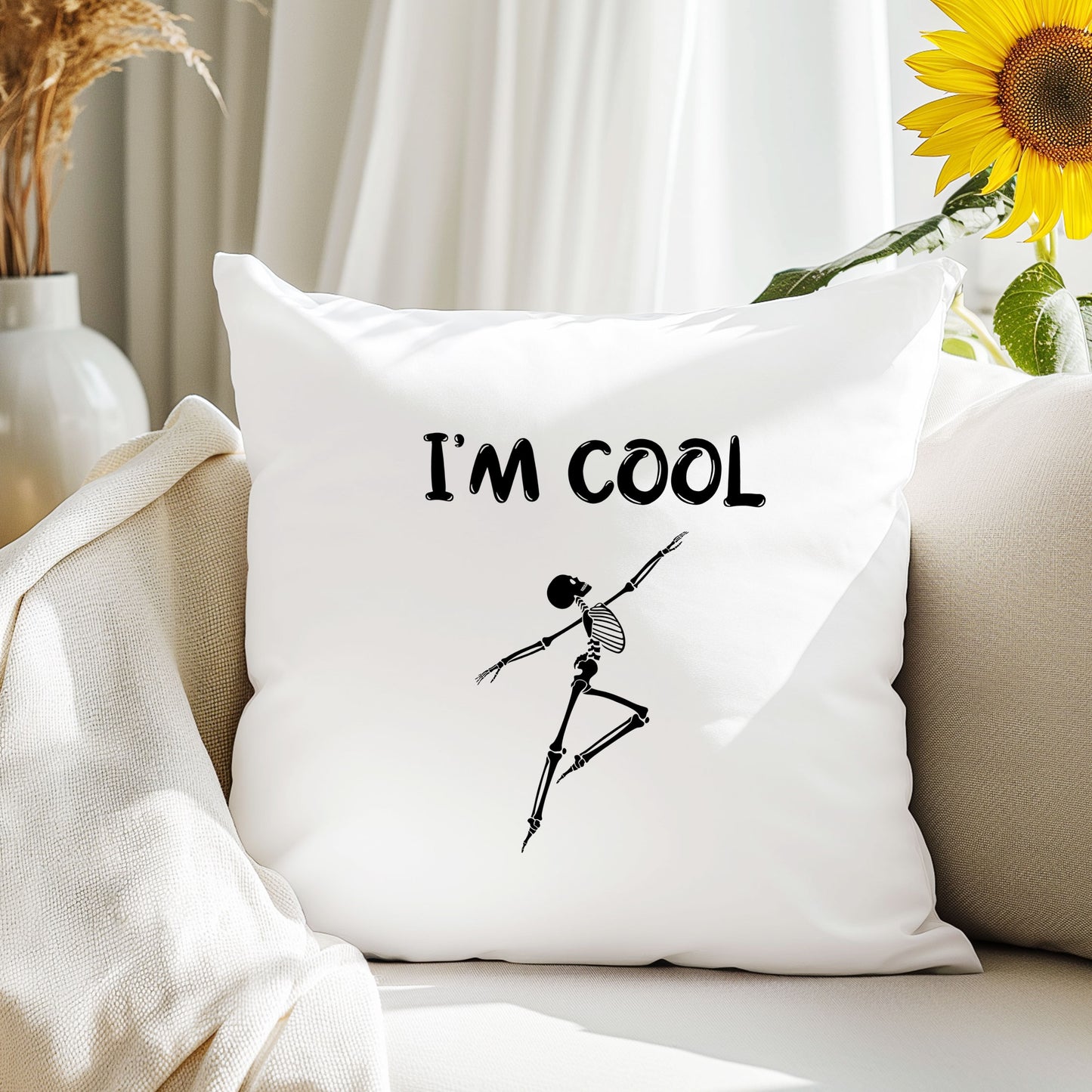 ı'm-cool-baskili-komik-hediyelik-elyaf-dolgulu-saten-dekoratif-yastik