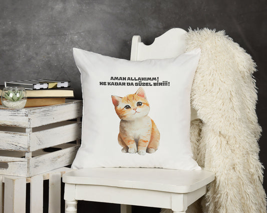 ne-kadar-da-guzel-biri-baskili-komik-hediyelik-elyaf-dolgulu-saten-dekoratif-yastik