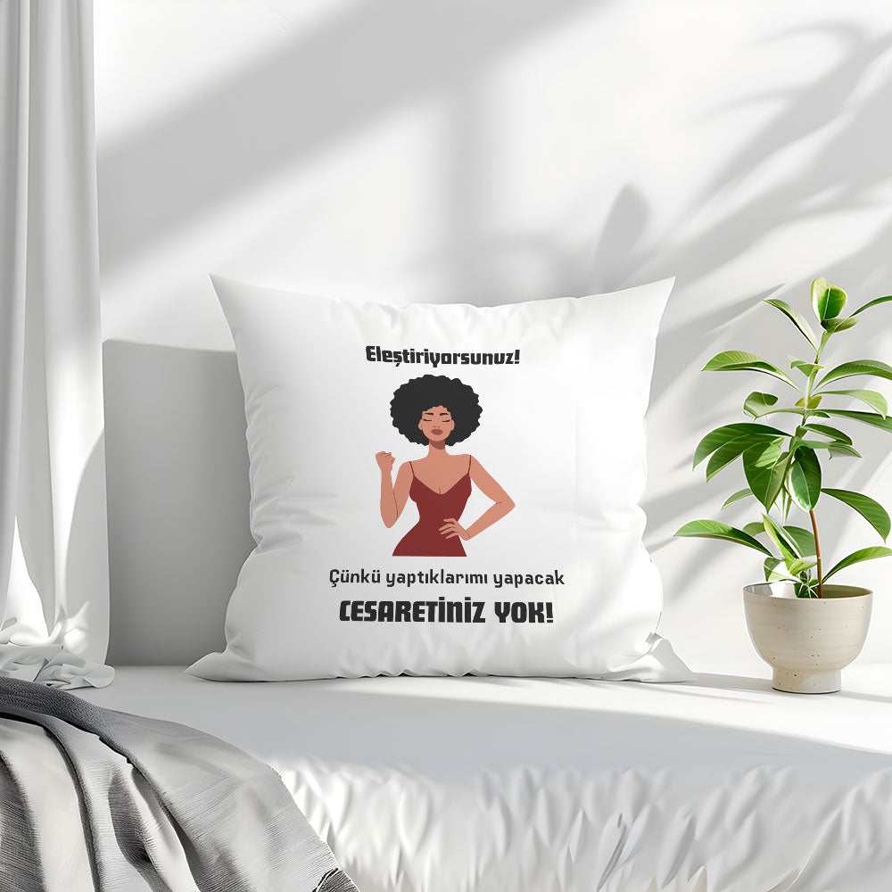 yaptiklarimi-yapacak-cesaretiniz-yok-baskili-motivasyon-hediyelik-elyaf-saten-dekoratif-yastik