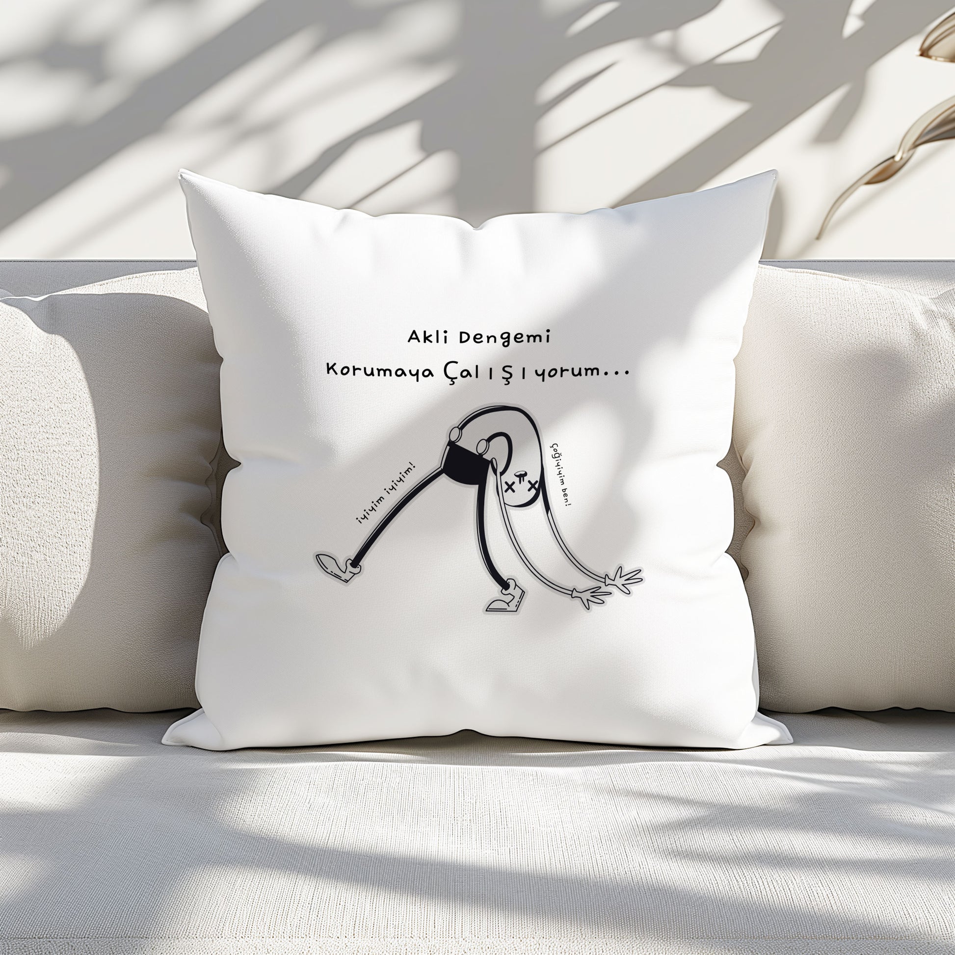 iyi-biriyim-ama-her-gun-degil-baskili-komik-hediyelik-elyaf-saten-dekoratif-yastik