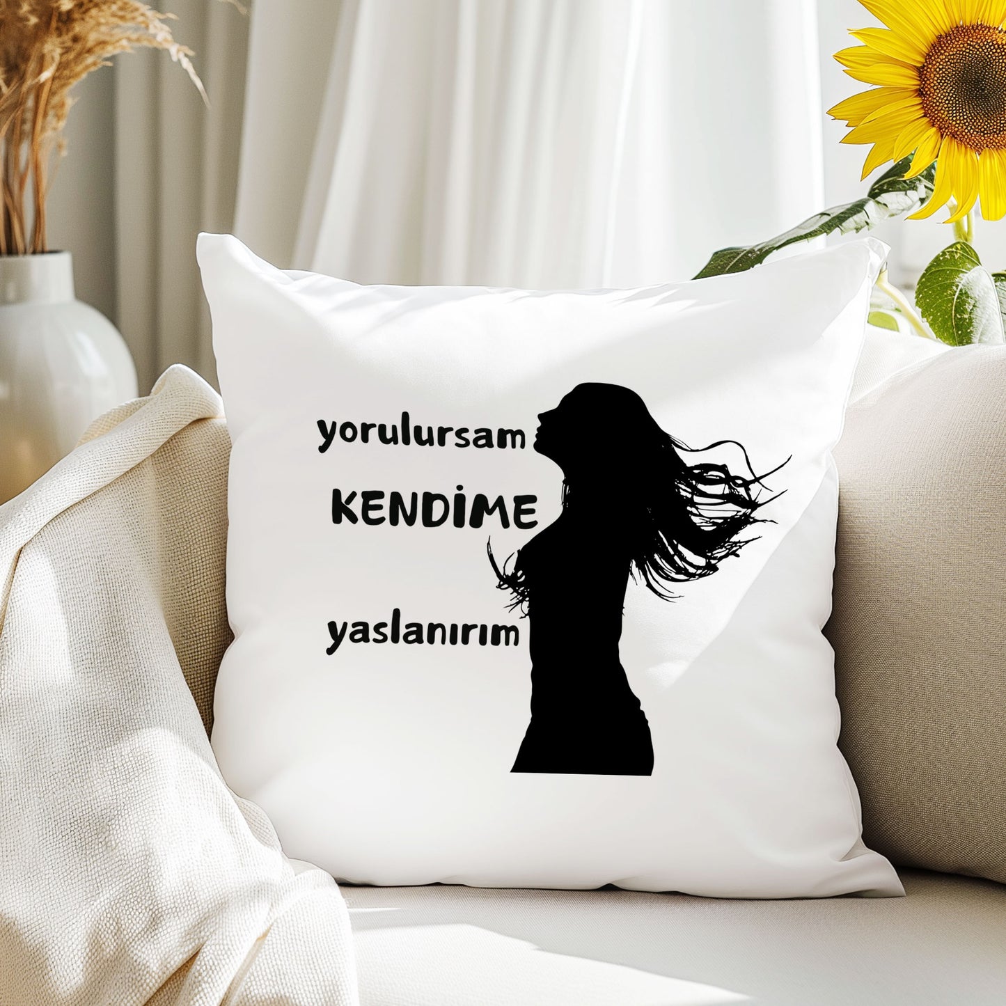 akli-dengemi-korumaya-çalisiyorum-baskili-komik-hediyelik-elyaf-saten-dekoratif-yastik