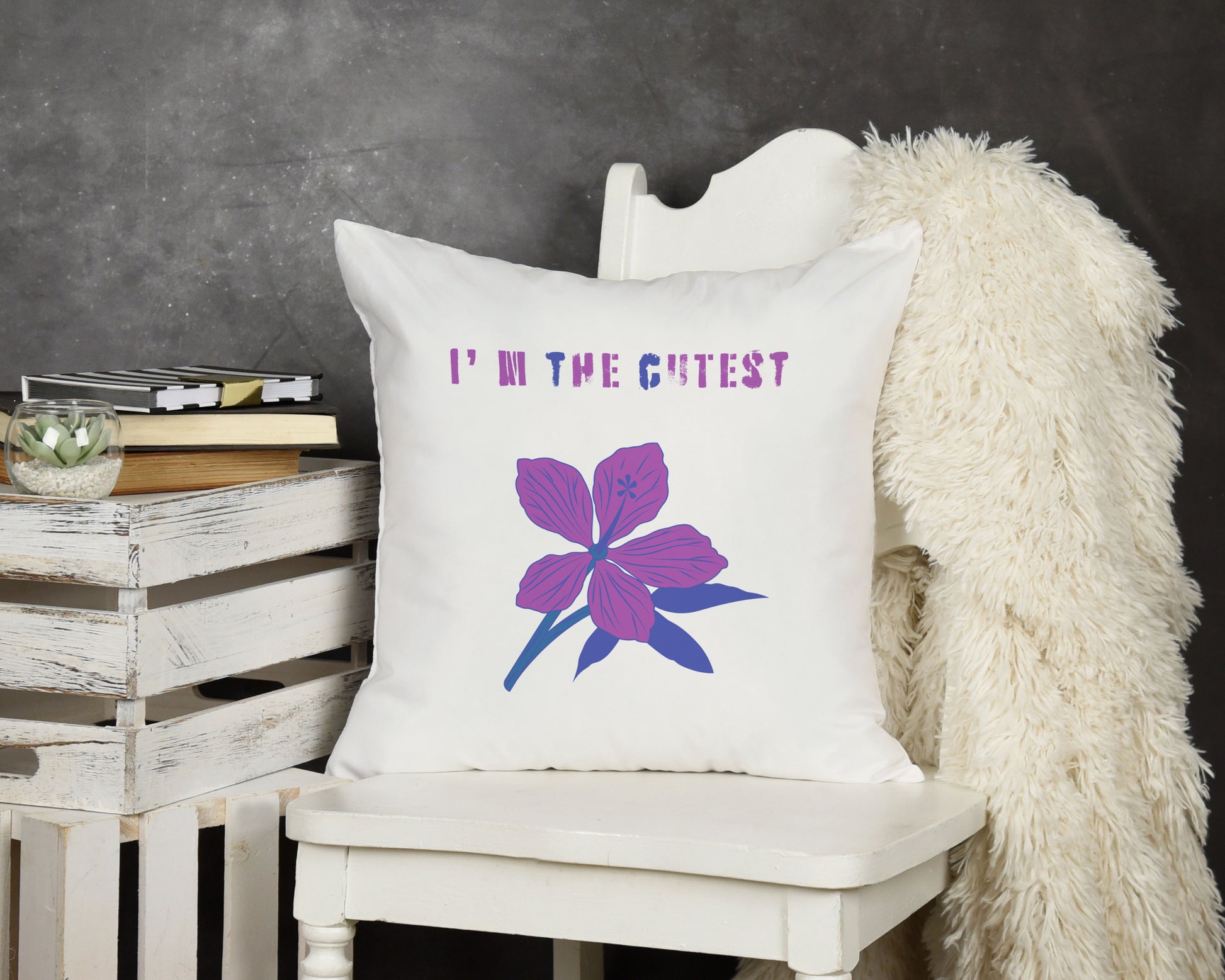 ı'm-the-cutest-baskili-hediyelik-elyaf-saten-dekoratif-yastik