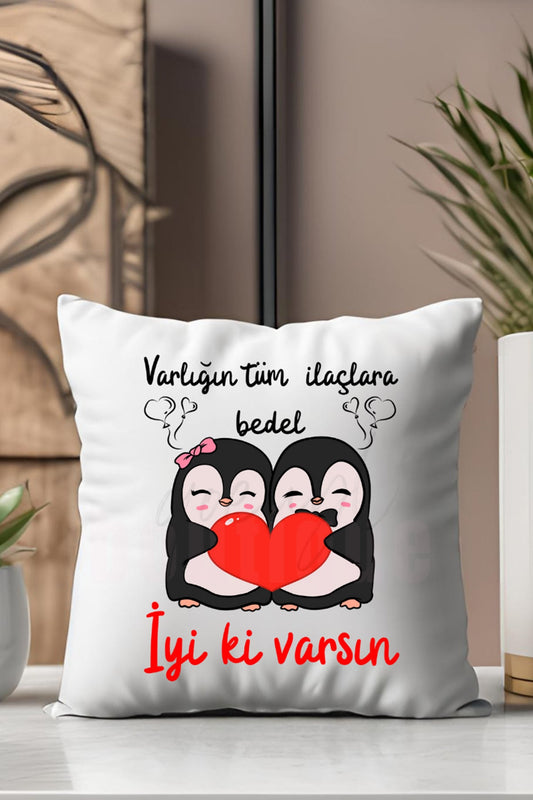 iyi-ki-varsin-penguen-baskili-es,-sevgili,-arkadasa-hediyelik-elyaf-dolgu-saten-mini-yastik