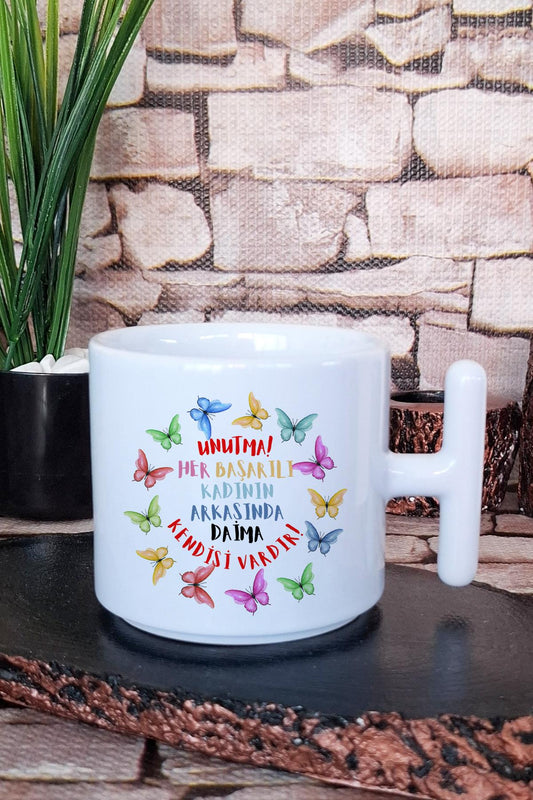 Başarılı Kadının Arkasında Kendisi Vardır Baskılı T Kulplu Latte Fincanı Kupa Bardak