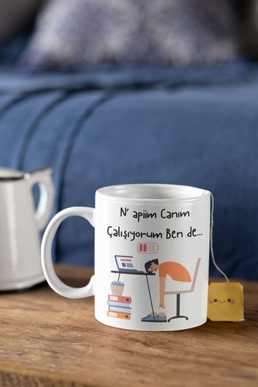 Çalışıyorum-İş Yeri-Baskılı Eğlenceli-Komik Hediyelik Beyaz Kupa Bardak