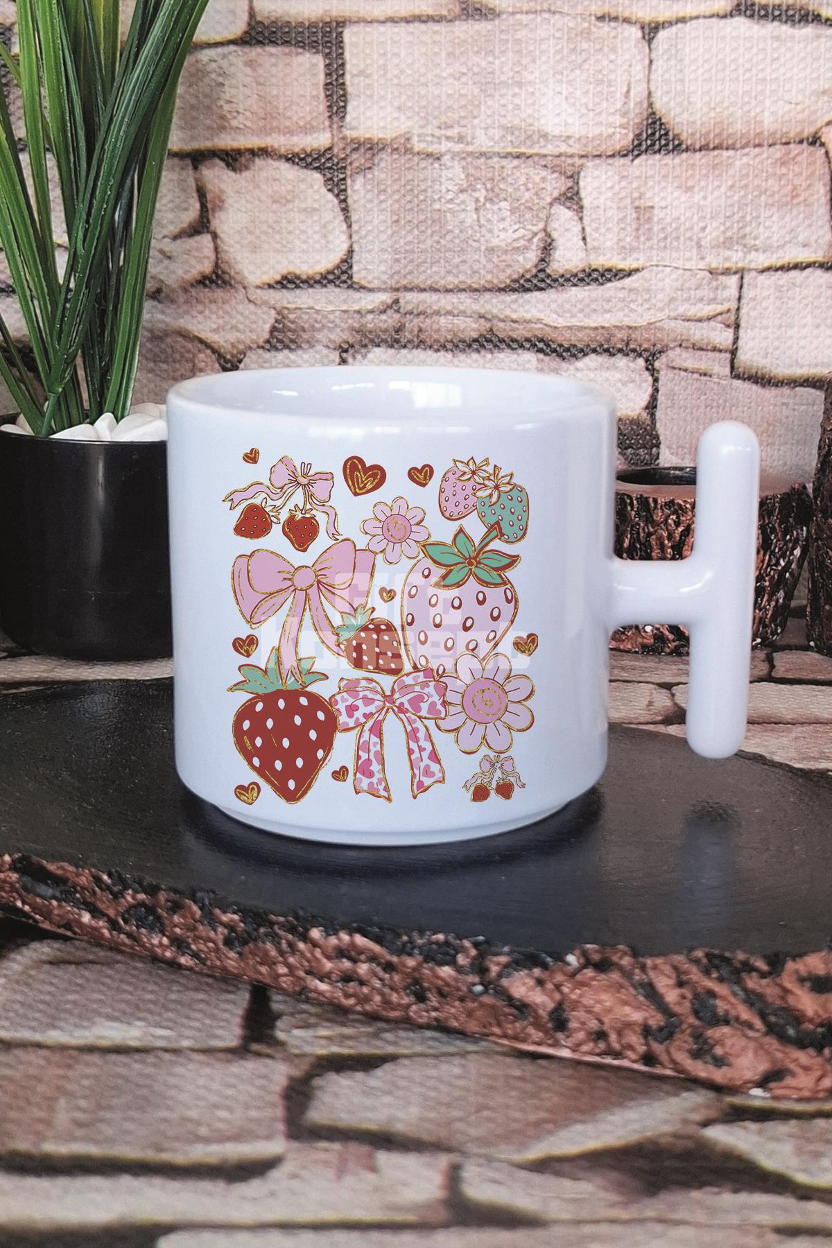 Çilek Ve Kurdele No:2 Baskılı T Kulplu Latte Fincanı Kupa Bardak