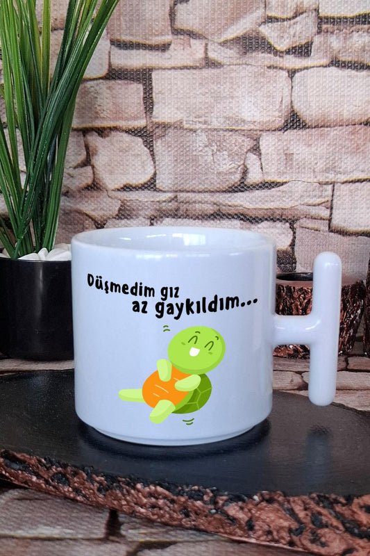 Düşmedim Gız Gaykıldım-Kaplumbağa Baskılı Eğlenceli Komik Hediye T Kulplu Latte Fincanı Kupa Bardak