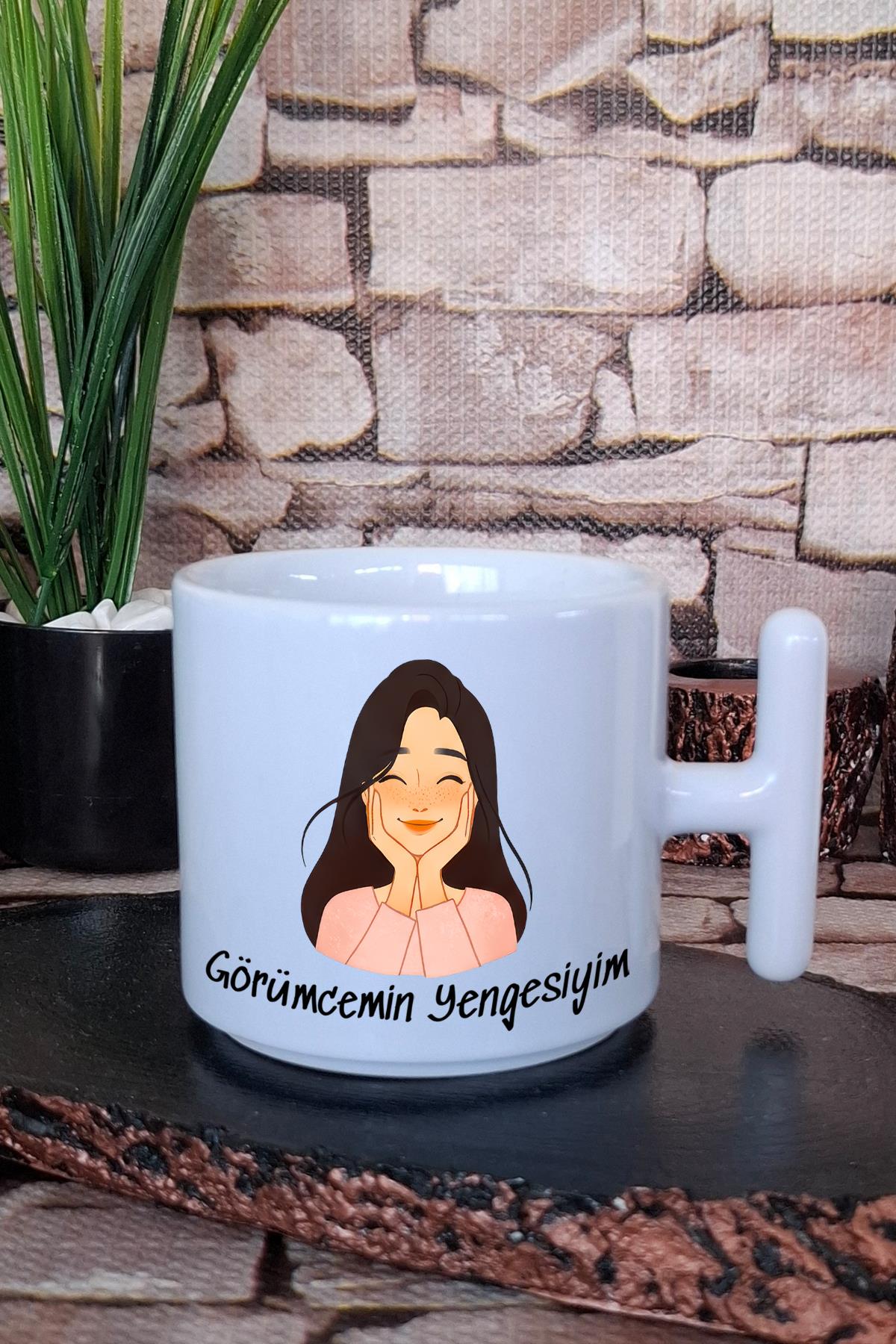 Görümcemin Yengesiyim Baskılı Hediyelik T Kulplu Latte Fincanı Kupa Bardak