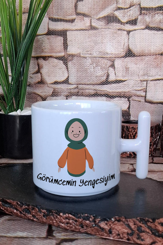 Görümcemin Yengesiyim Baskılı Hediyelik T Kulplu Latte Fincanı Kupa Bardak