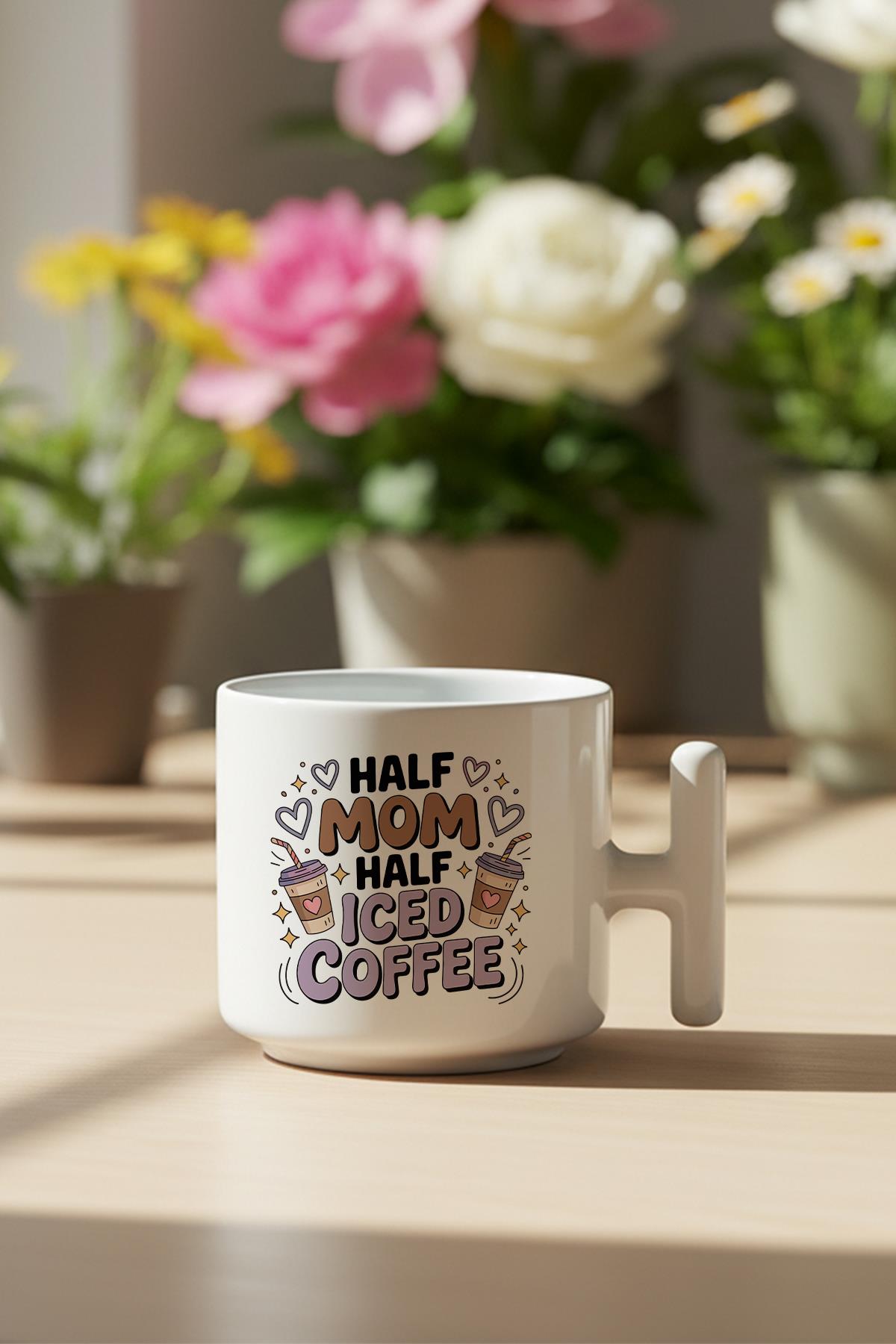 Half Mom Half Iced Coffee Baskılı Hediyelik T Kulplu Latte Fincanı Kupa Bardak
