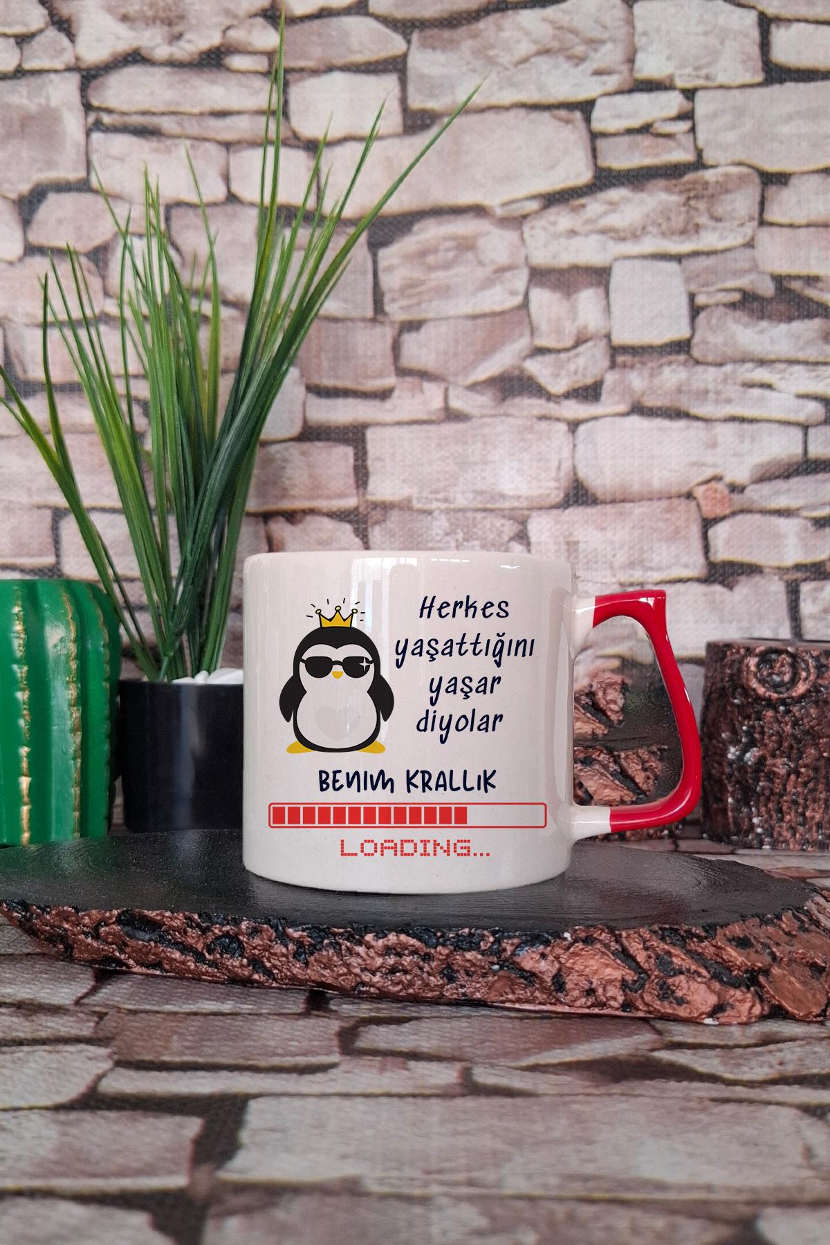 Herkes Yaşattığını Yaşar Diyolar Baskılı Komik Hediyelik Renkli Kulplu Fincan-Kupa Bardak