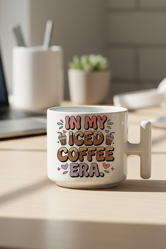 In My Iced Coffee Era Baskılı Hediyelik T Kulplu Latte Fincanı Kupa Bardak