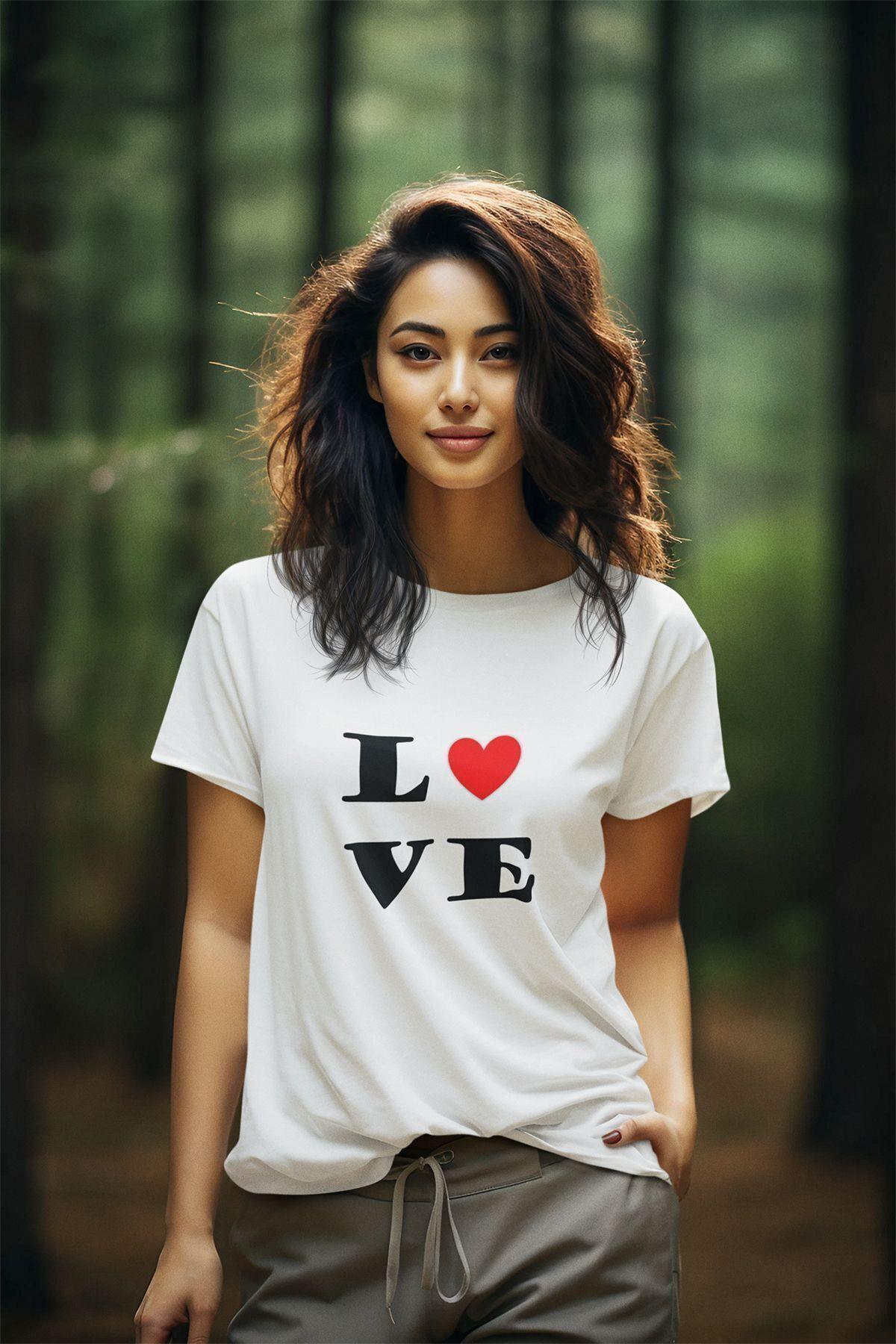 Kalpli Love Aşk Baskılı Hediyelik Beyaz Unisex T-Shirt