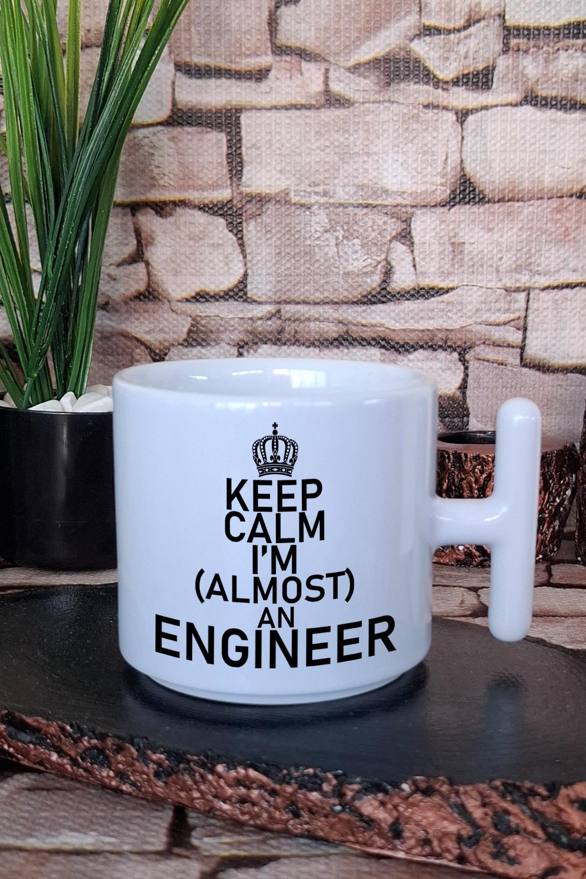 Keep Calm I'm Almost An Engineer Komik Mühendis Hediye Baskılı T Kulplu Latte Fincanı Kupa Bardak