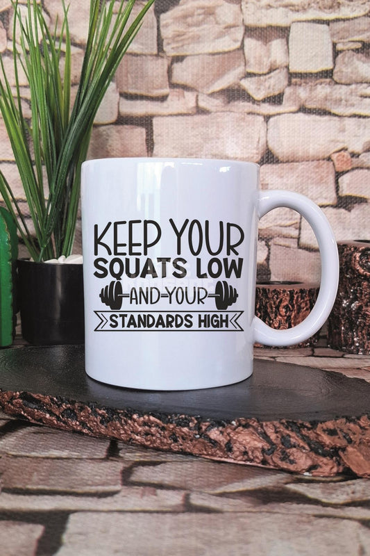 Keep Your Quats Low Yazılı Gym Spor Squat Egzersizi Hediyelik Baskılı Çay Kahve Sunum Kupa Bardak