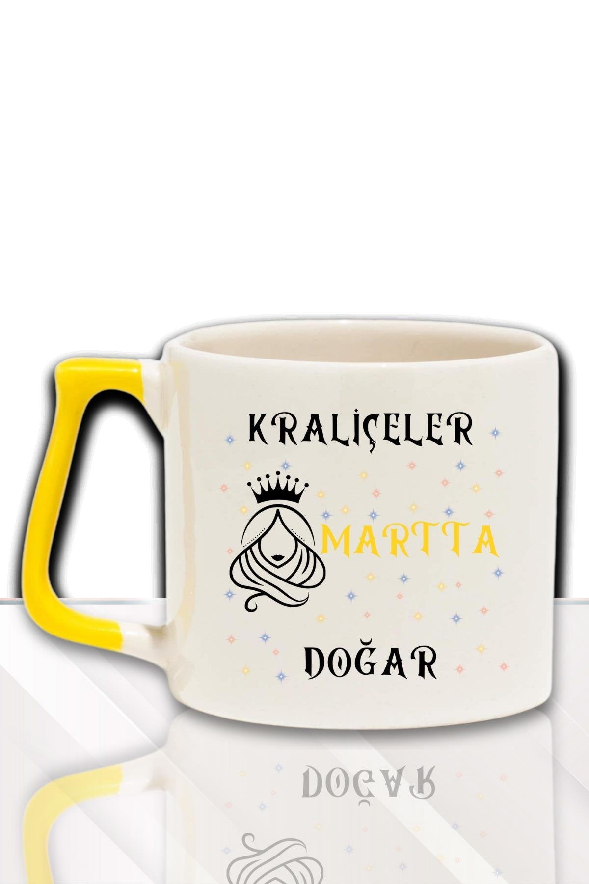 Kırmızı Kulplu Kraliçeler Ocakda Doğar Baskılı Arkadaş, Sevgiliye Doğum Günü Hediyelik Kupa Bardak