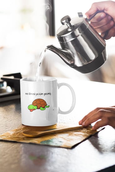 Ne Ölmesi Ya İçim Geçmiş-Kaplumbağa Baskılı Eğlenceli Komik Hediyelik Beyaz Kupa Bardak
