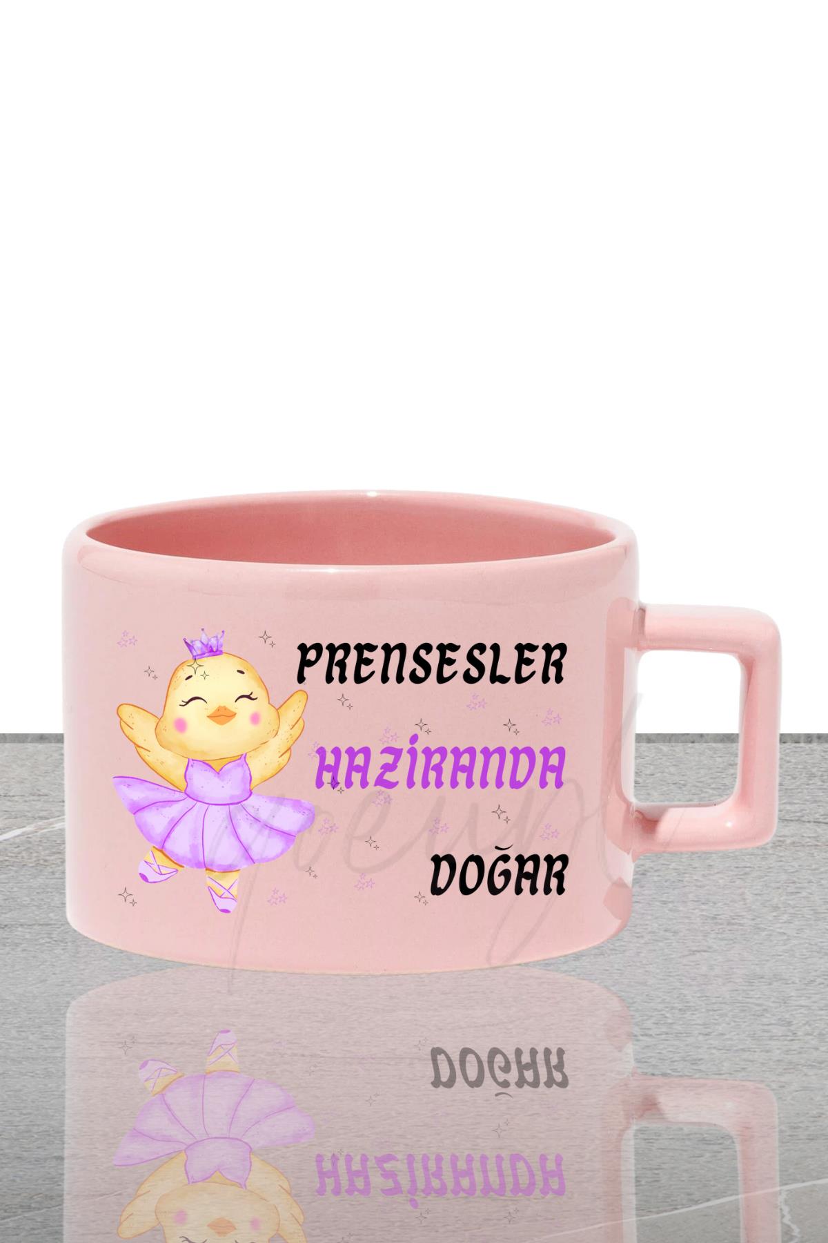 Prensesler Ocakta Doğar Baskılı Hediyelik Dikdörtgen Kulplu Pastel Pembe Fincan / Kupa Bardak