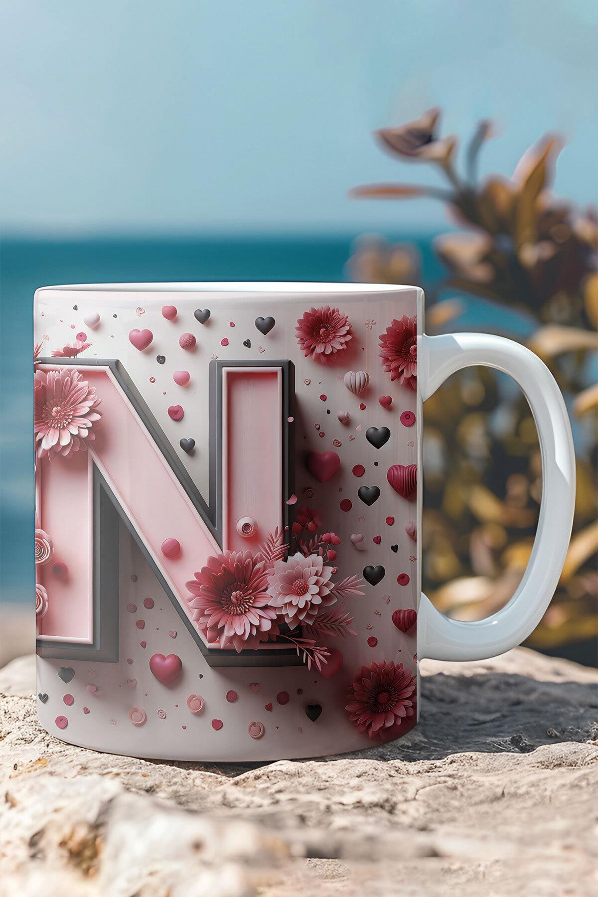 Renkli Çiçekli A Harfi Baskılı 3D Görünümlü Tasarım Mug Kupa Bardak