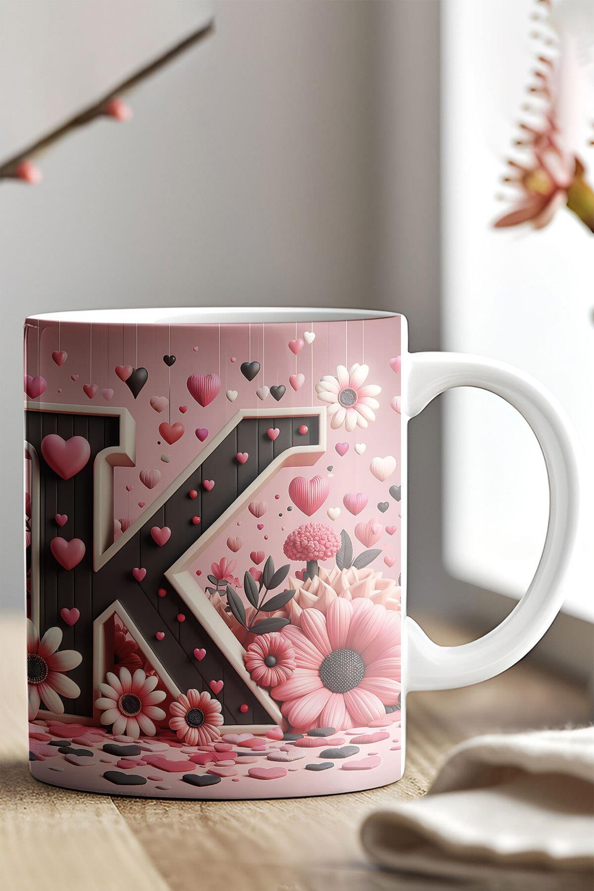 Renkli Çiçekli A Harfi Baskılı 3D Görünümlü Tasarım Mug Kupa Bardak