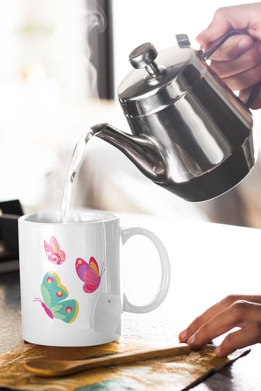 Renkli Kelebekler Beyaz Kupa Bardak