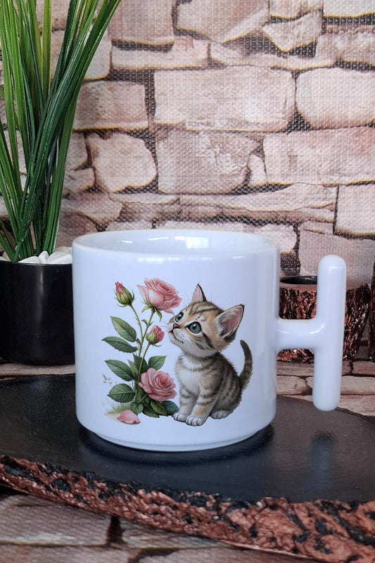 Sevimli Kedi Ve Çiçek Temalı Hediyelik Baskılı T Kulplu Latte Fincanı Kupa Bardak