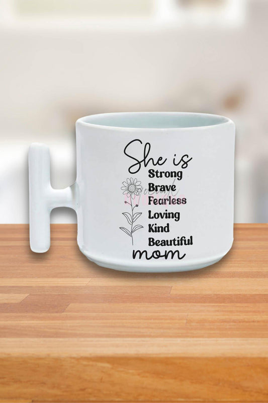 She Is Mom Baskılı Anneler Günü Hediyelik T Kulplu Latte Fincanı Kupa Bardak