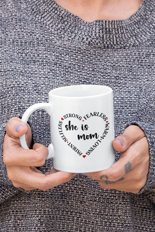 She Is Strong Fearless Warm Loving Mom Baskılı Anneler Günü Doğum Günü Anneye Hediye Kupa Bardak