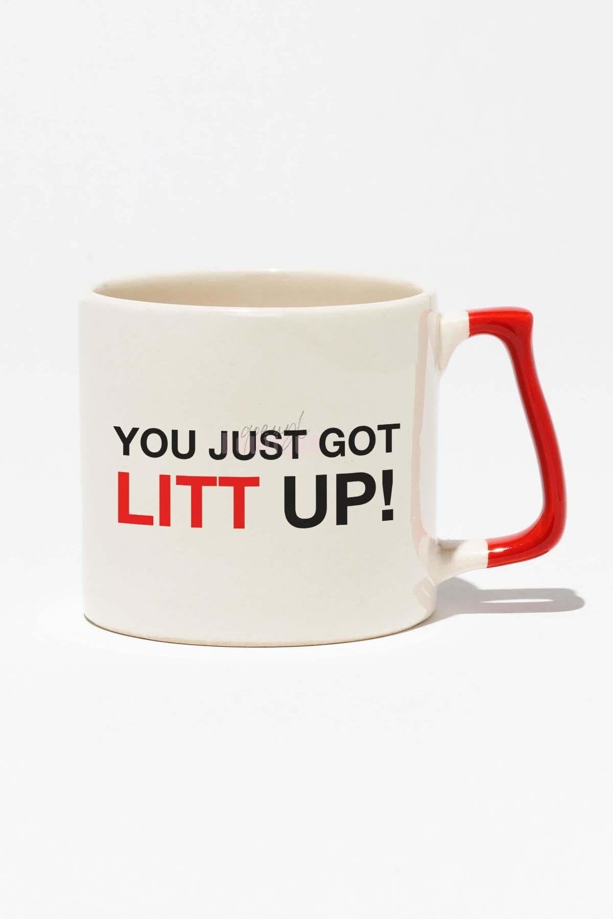 Suits You Just Got Litt Up Baskılı Kırmızı Kulplu Modern Seramik Kupa